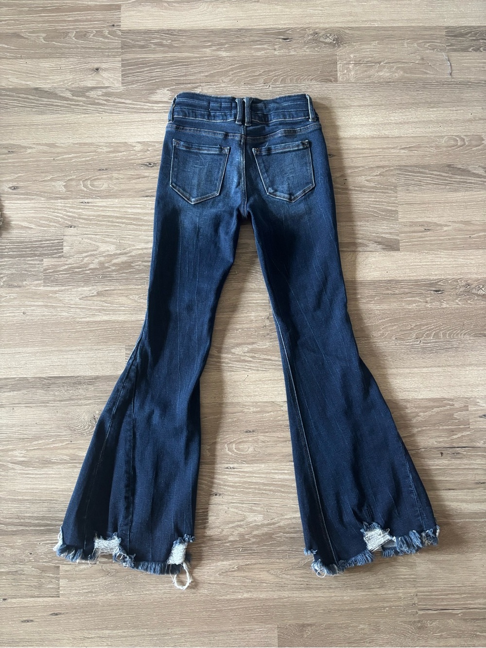 Kan Can Signature Dark Blue Flared Women's Jeans with Raw Hem - Picture 4 of 4